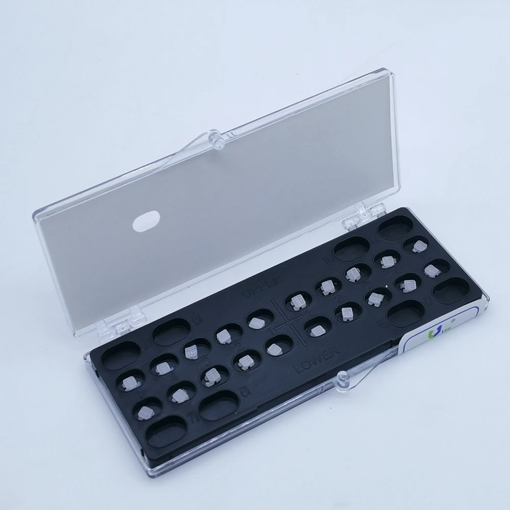 Dental Orthodontic Ceramic Brackets with metal slot of RS MEDICO