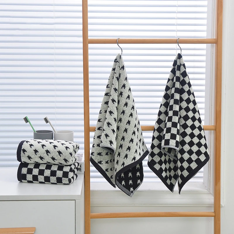 Wholesale  100% Genuine Cotton Checkerboard Houndstooth Hotel Spa Bath Towel Hypoallergenic Adults Children White Hand Towel