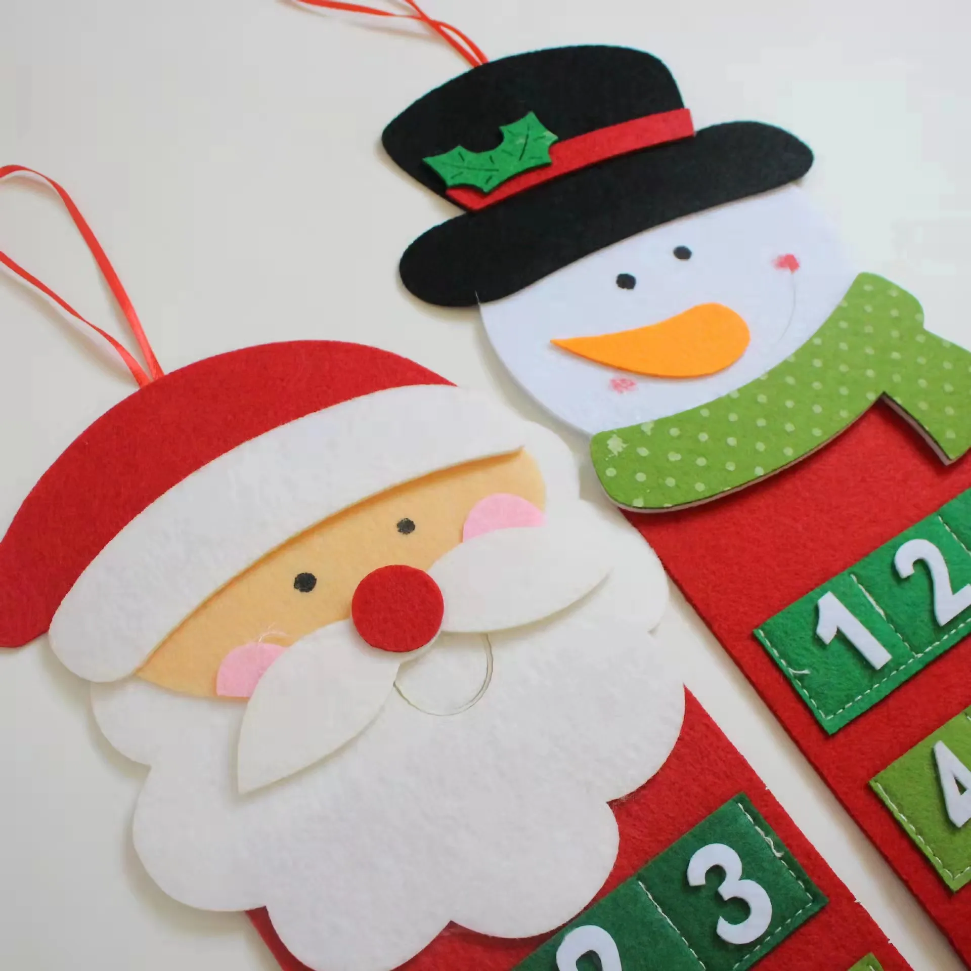 New felt Christmas countdown calendar non-woven Christmas pendants decorate the Christmas calendar