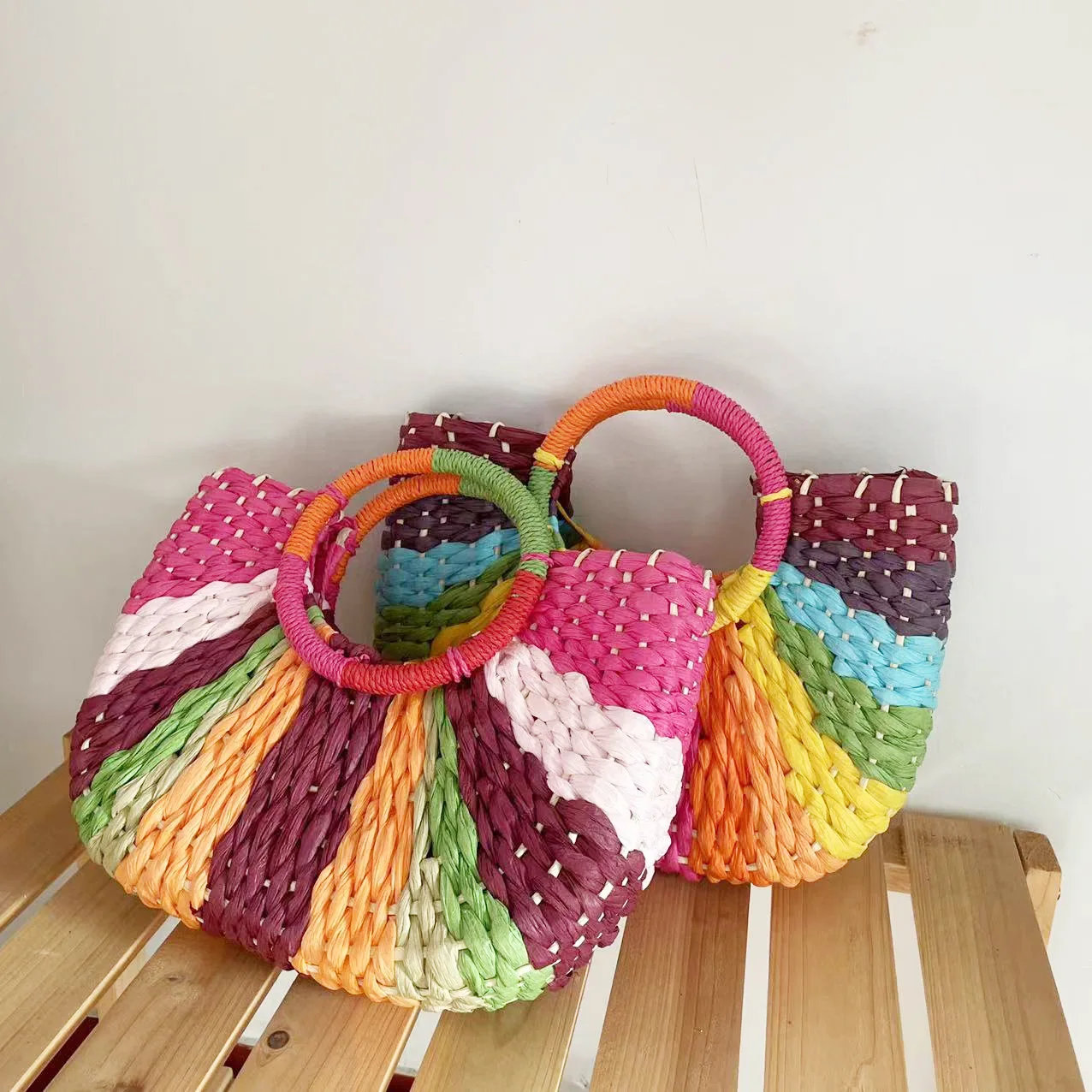Women Summer Holiday Paper Straw Beach Bag Rainbow Color Rattan Wicker Woven Half Moon Bag Large Capacity Casual Travel Tote Bag