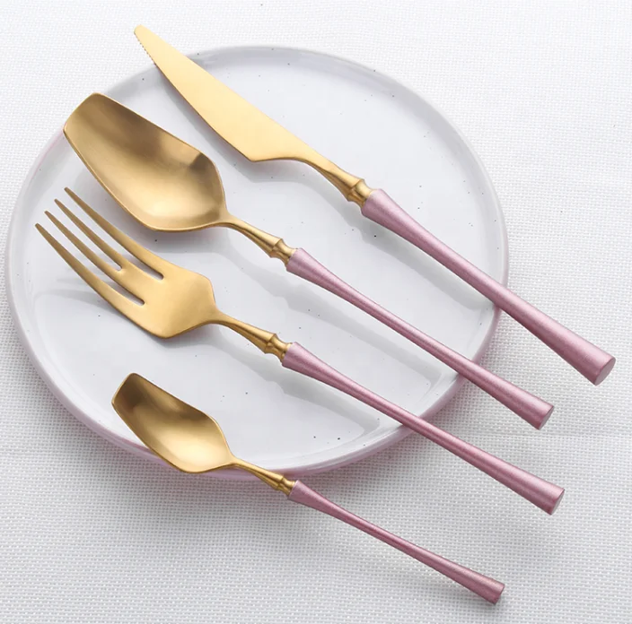 Luxury royal metal reusable gold plated flatware pvd plated 304 gold spoon fork knife set cutlery stainless steel