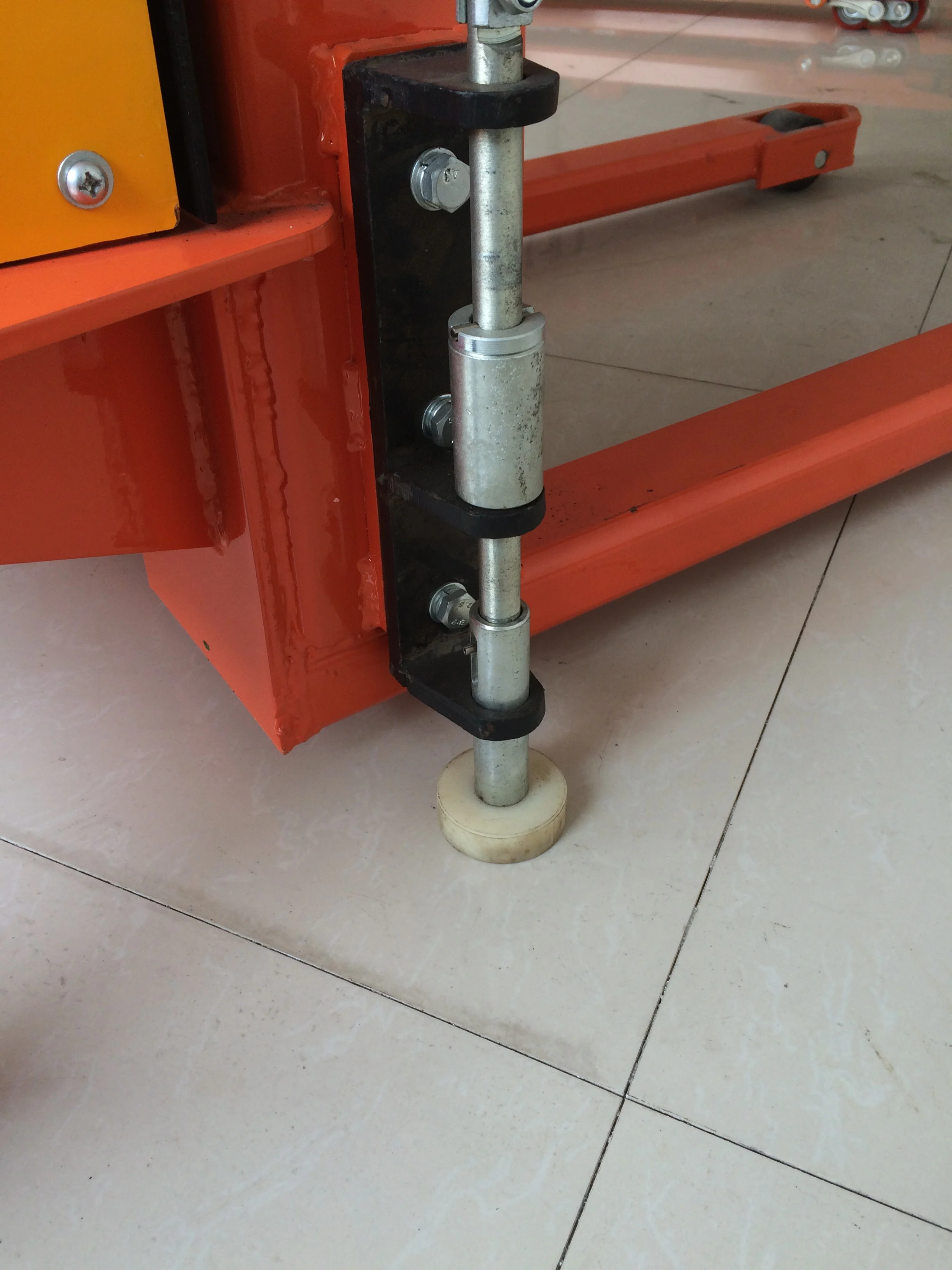 battery operated 4 wheel electric reach truck forklift truck 1 ton semi-electric pallet stacker