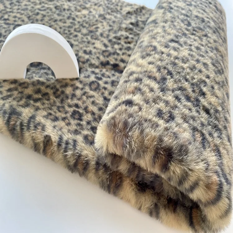 Super Soft Long Pile Faux Fur Leopard Soft Digital Printed Minky Polyester Plush Stretch Fabric