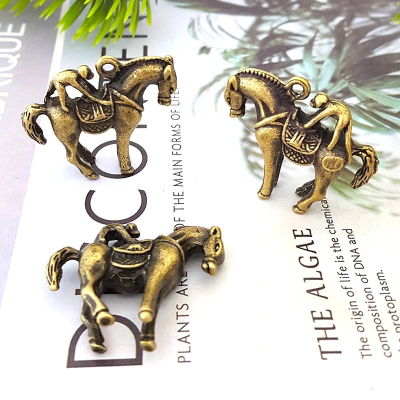 Alloy retro do old zodiac immediately win car key chain pendant article create animal decoration accessories small gifts