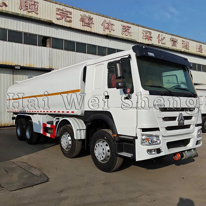 High-performance HOWO 30000 liters capacity 8*4 371hp used oil tanker truck for sale
