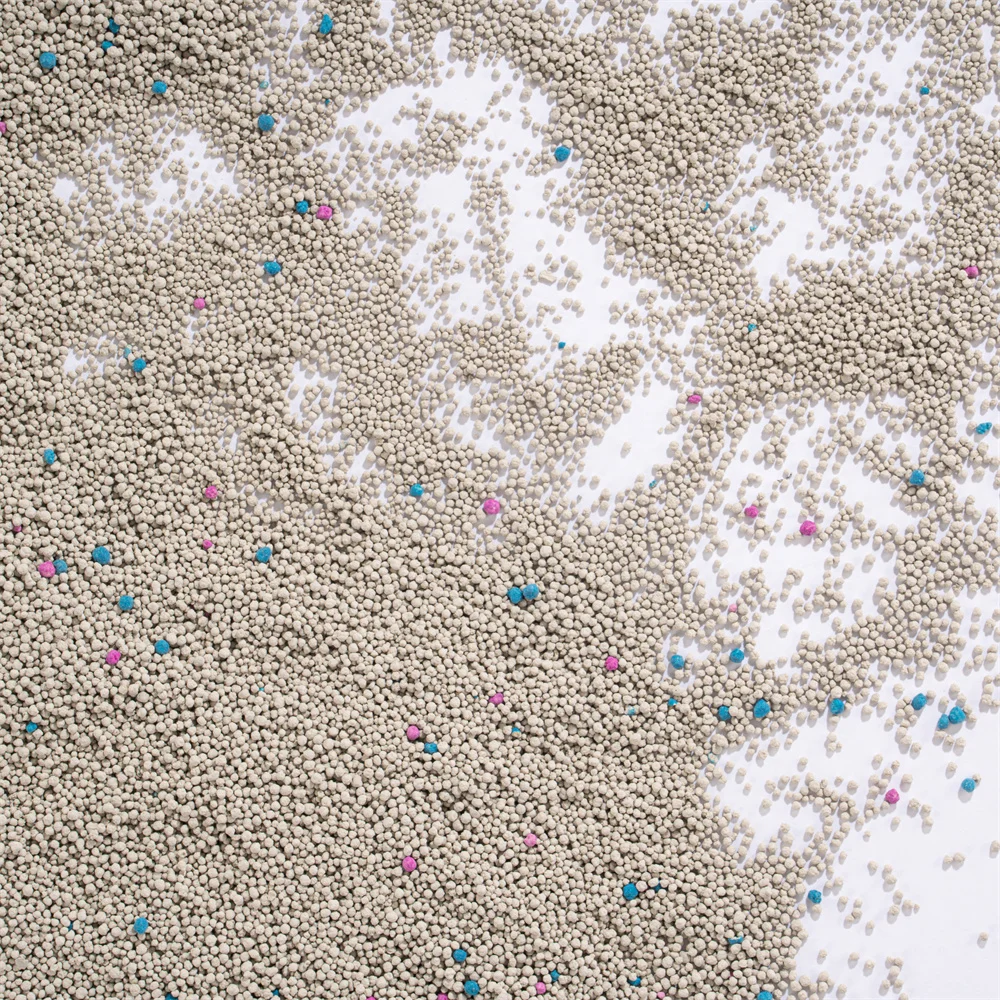 Custom Low Price Easy To Scoop Cat Sand 1-2mm Odor Control Low Dust Bentonite Cat Litter