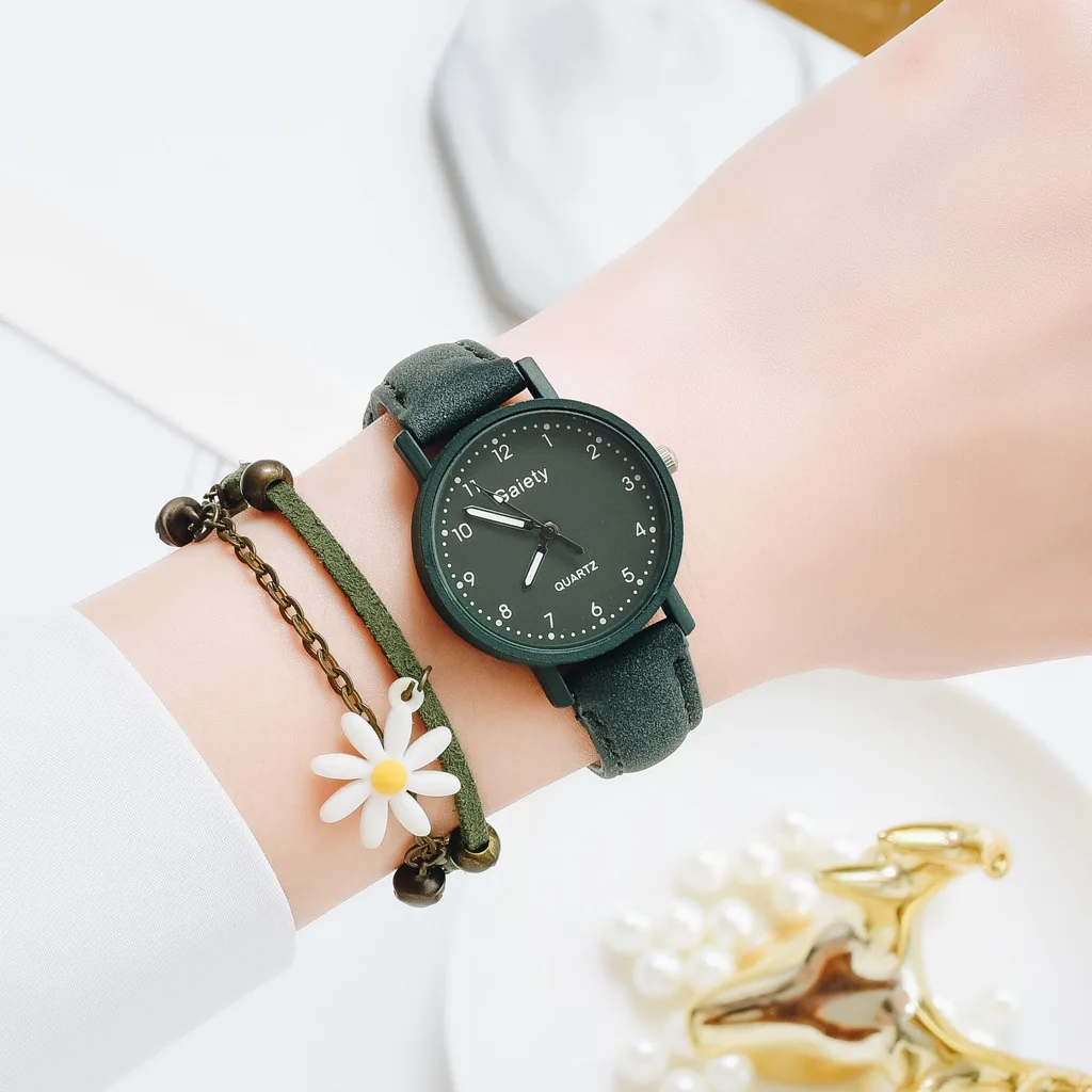 Free Shipping Fashion Leather Lady Watch Limited Edition Fashion Alloy Casual Quartz Luxury Antique Charm Quartz Watch cd051