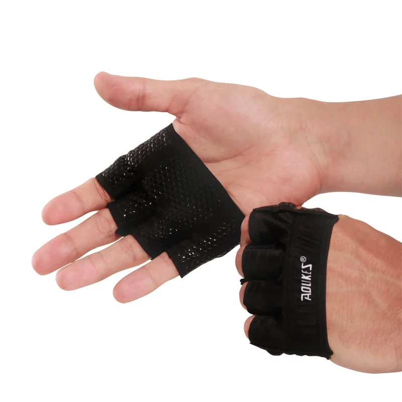 
Aolikes Multicolor Thin And Breathable Four Half Finger Gym Gloves 