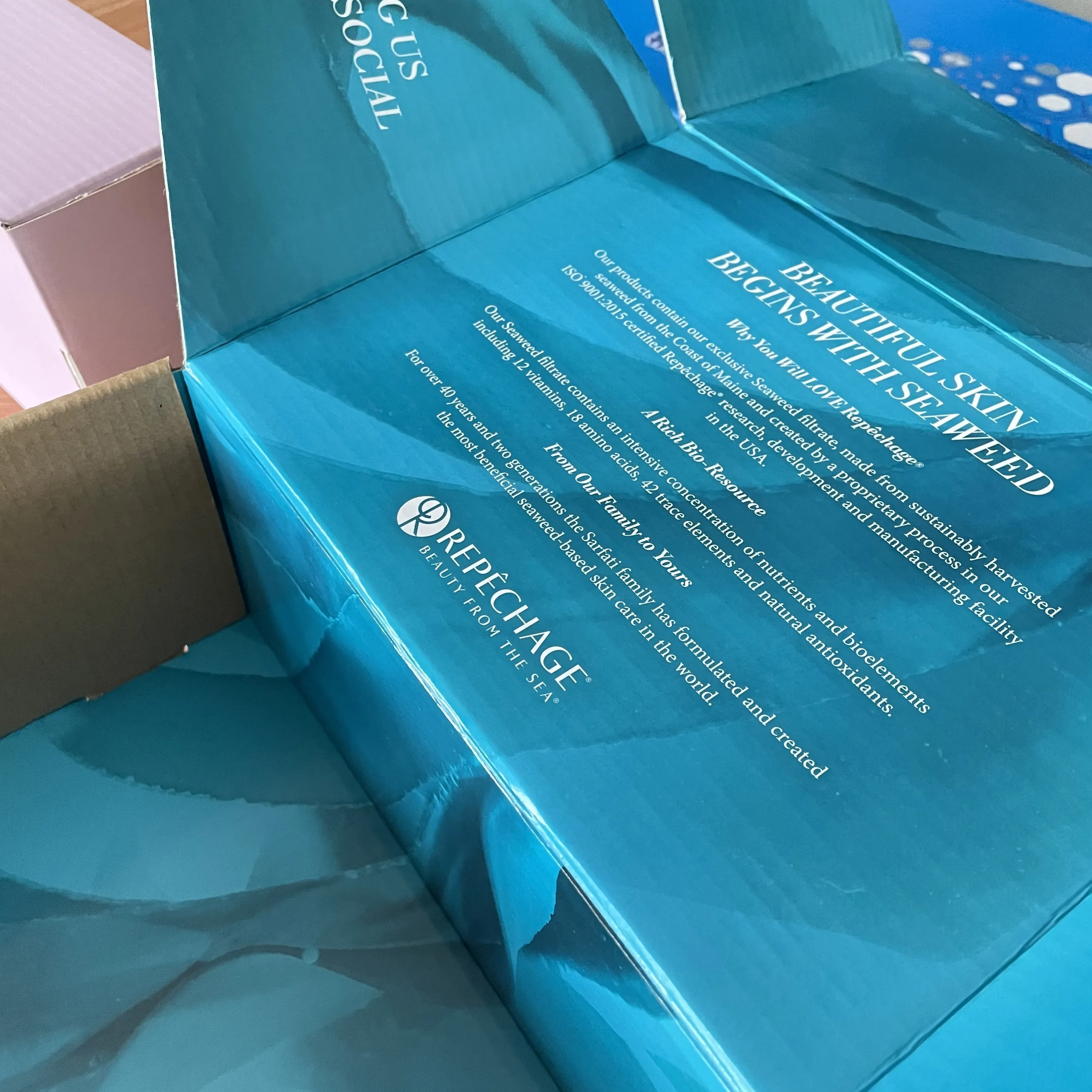 Cosmetic Paper gift packaging box printing