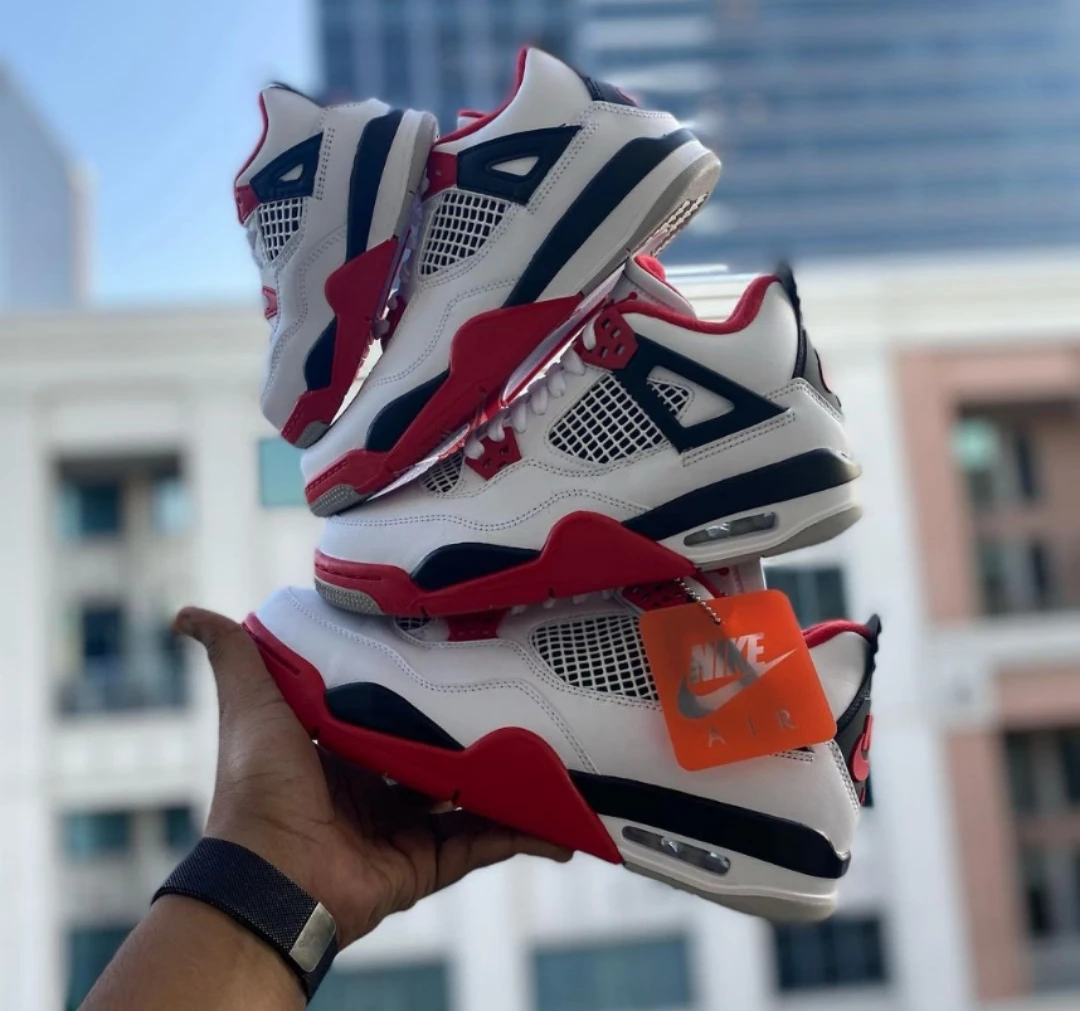 
Hot Sale High Quality Jordan Shoes Aj4 Suede White Red Jordan Sneakers For Men Nike Air Jordan 4 Retro Basketball Nike Shoes 