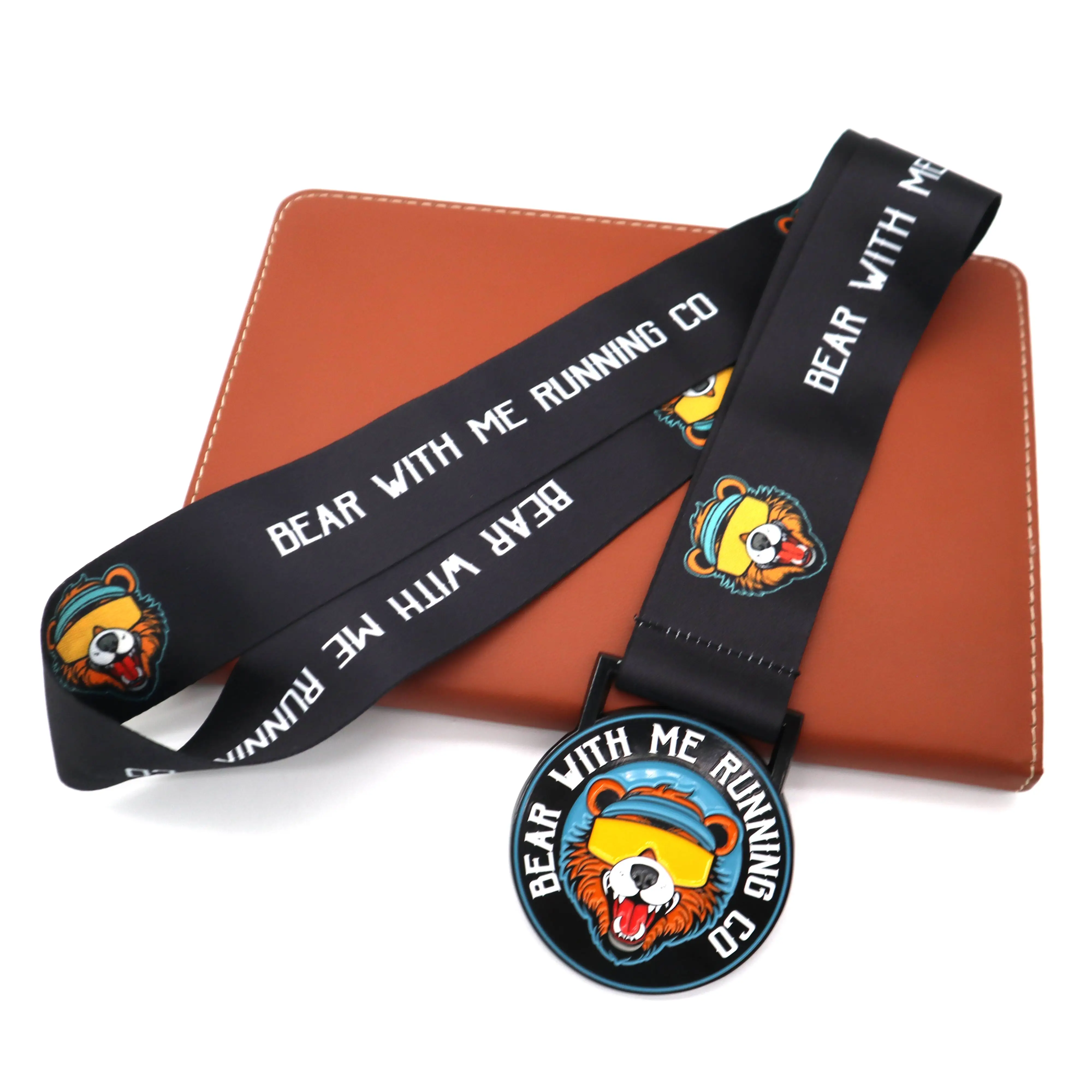 Custom Zinc Alloy 3D Gold Metal Sport Medal Bear with me running co medal Running Winner Awards
