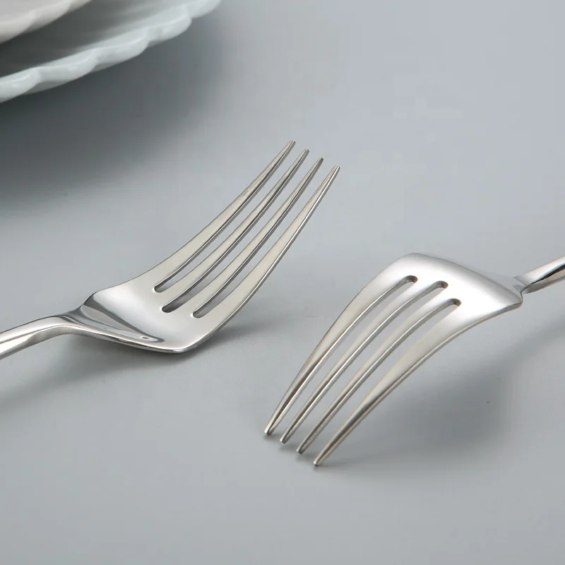 High quality Luxury unique stainless steel 18/10 silver cutlery set for wedding