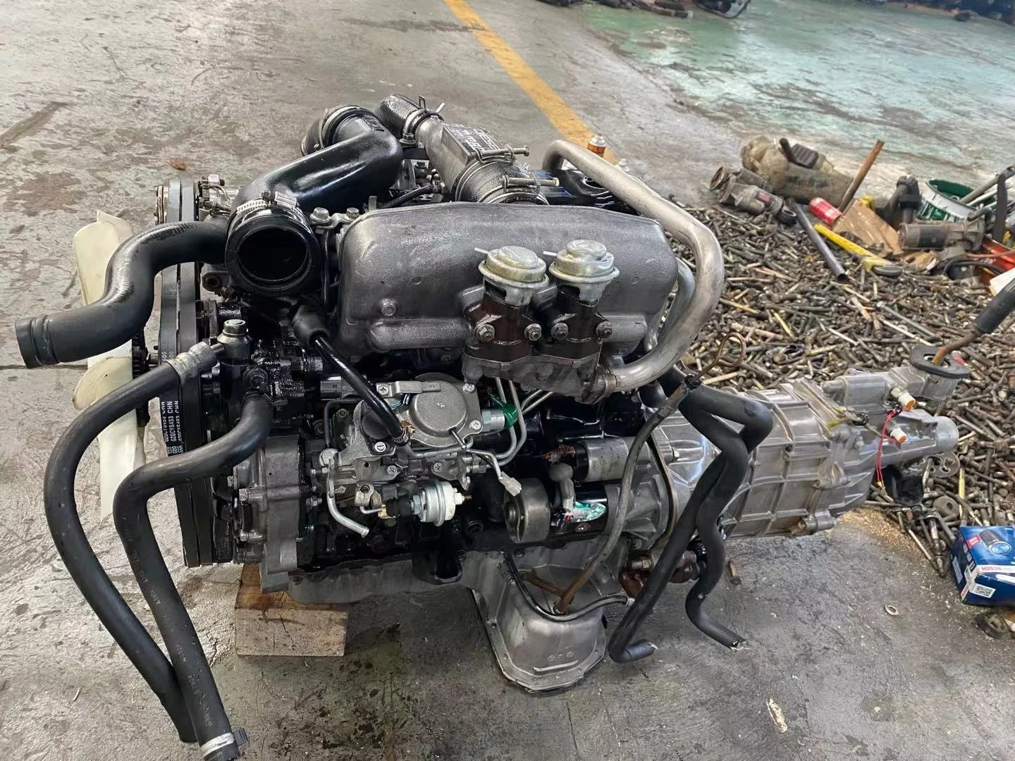 4JA1T  used genuine engine turbo charger 2.5T motor with transmission box gearbox for ISUZU pick up