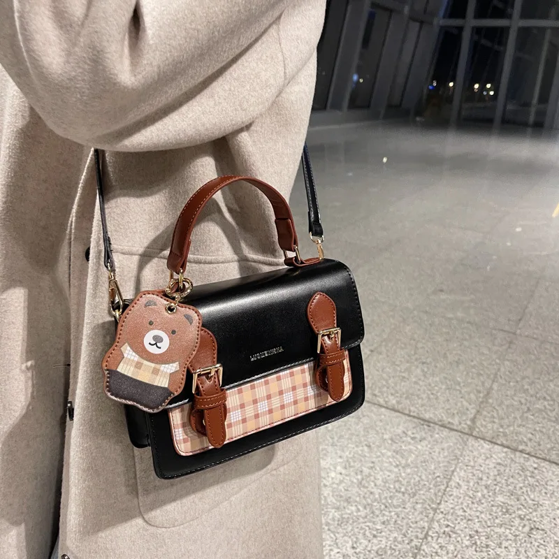 Fashion Pu Leather Single Shoulder Messenger Bag 2022 Wholesale Price Women Bags Branded Ladies Handbag With Bear Pendant
