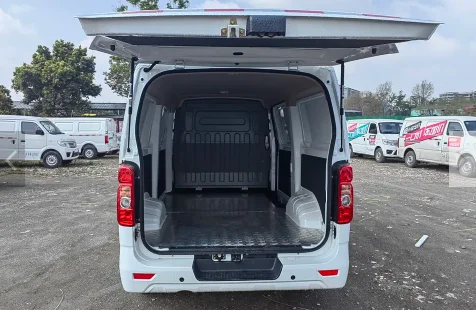 Changan Ruixing EM80 Two Seats Four Wheels Electric Mini Transport Cargo Goods Van