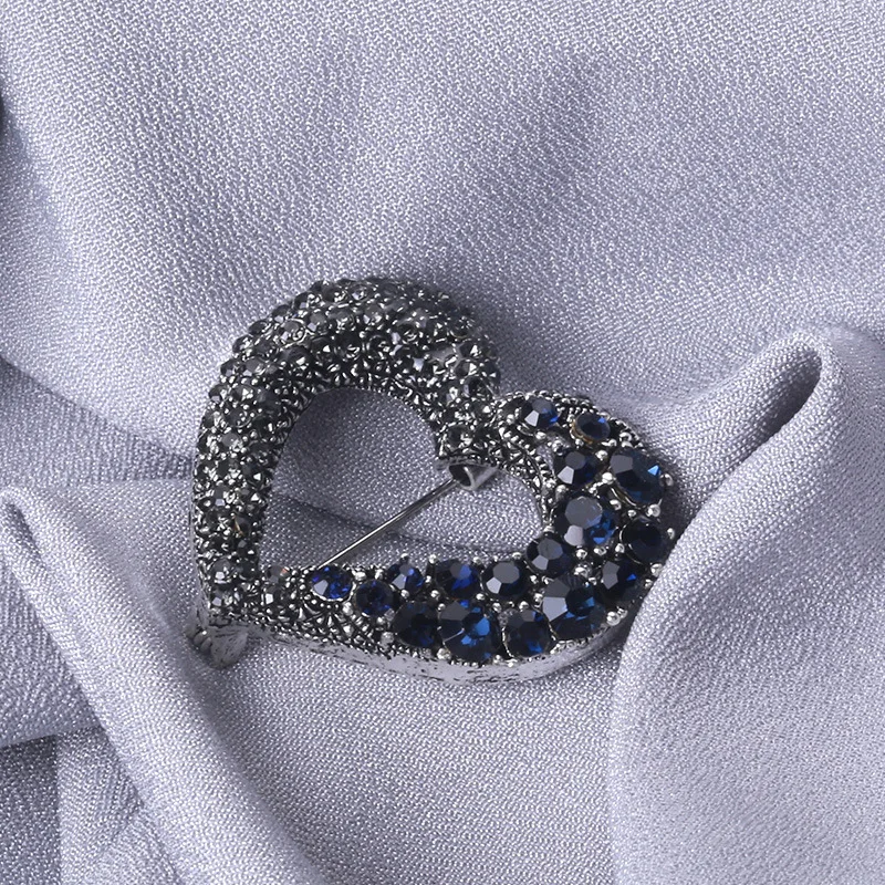 Black Heart Crystal Brooch Pins for Women Hollow-Out CZ Broaches