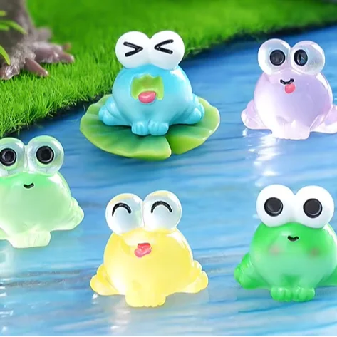 Miniature Lot Mixed Animal Collectible Green Blue Cute Mini Luminous Resin Frog Figurines Glow 3d Figure Garden Gift Craft