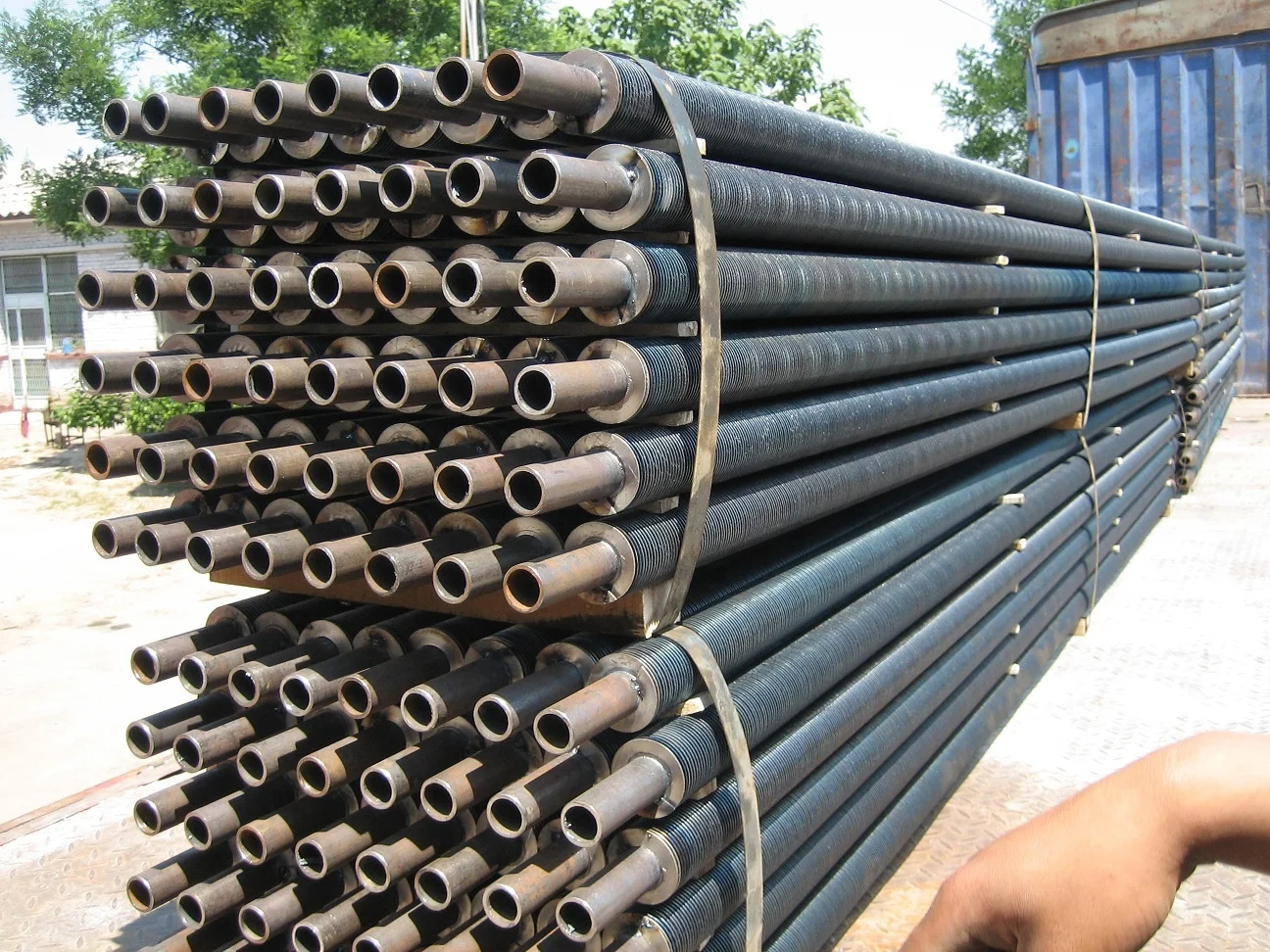 Hot Selling High Frequency Welded Steel Seamless Finned Tubes Heating Pipes For Radiators Drying