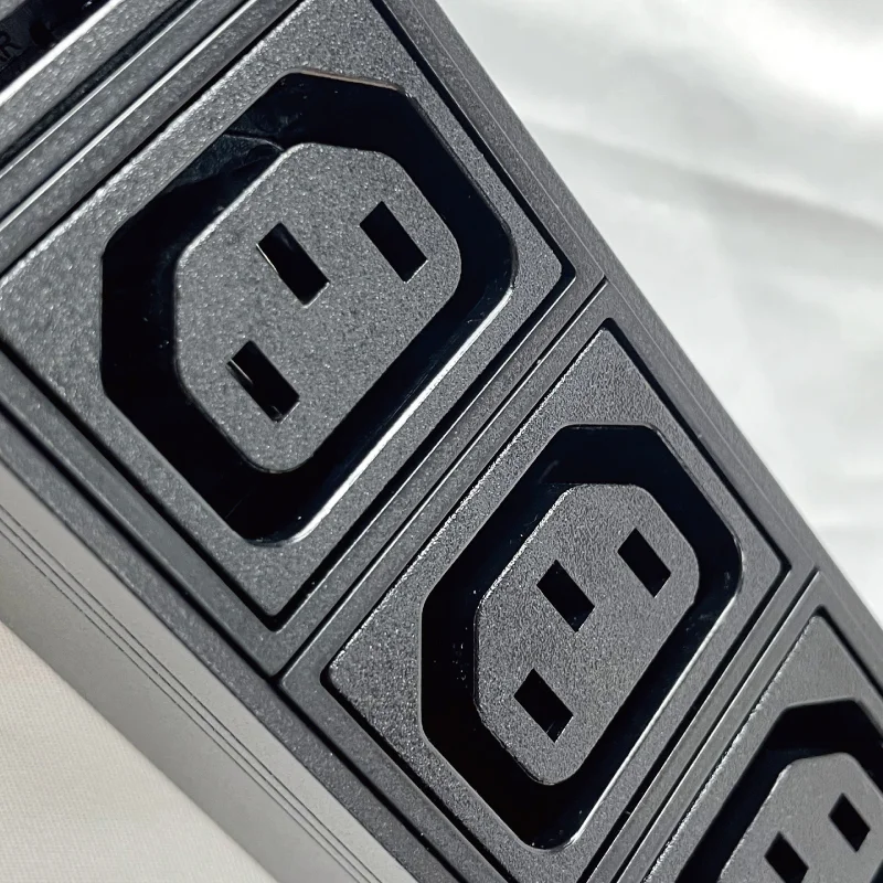 19 дюймов шкаф GPU l6 30p (Национальная ассоциация владельцев электротехнических 30 Ампер 240 вольт C13 + C19 выход высокой мощности центры обработки данных PDU