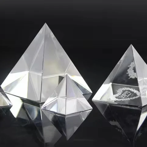 Manufacturers supply K9 Crystal Craft Souvenir Gift Counter Decoration Gifts Crystal Glass pyramid Paperweight