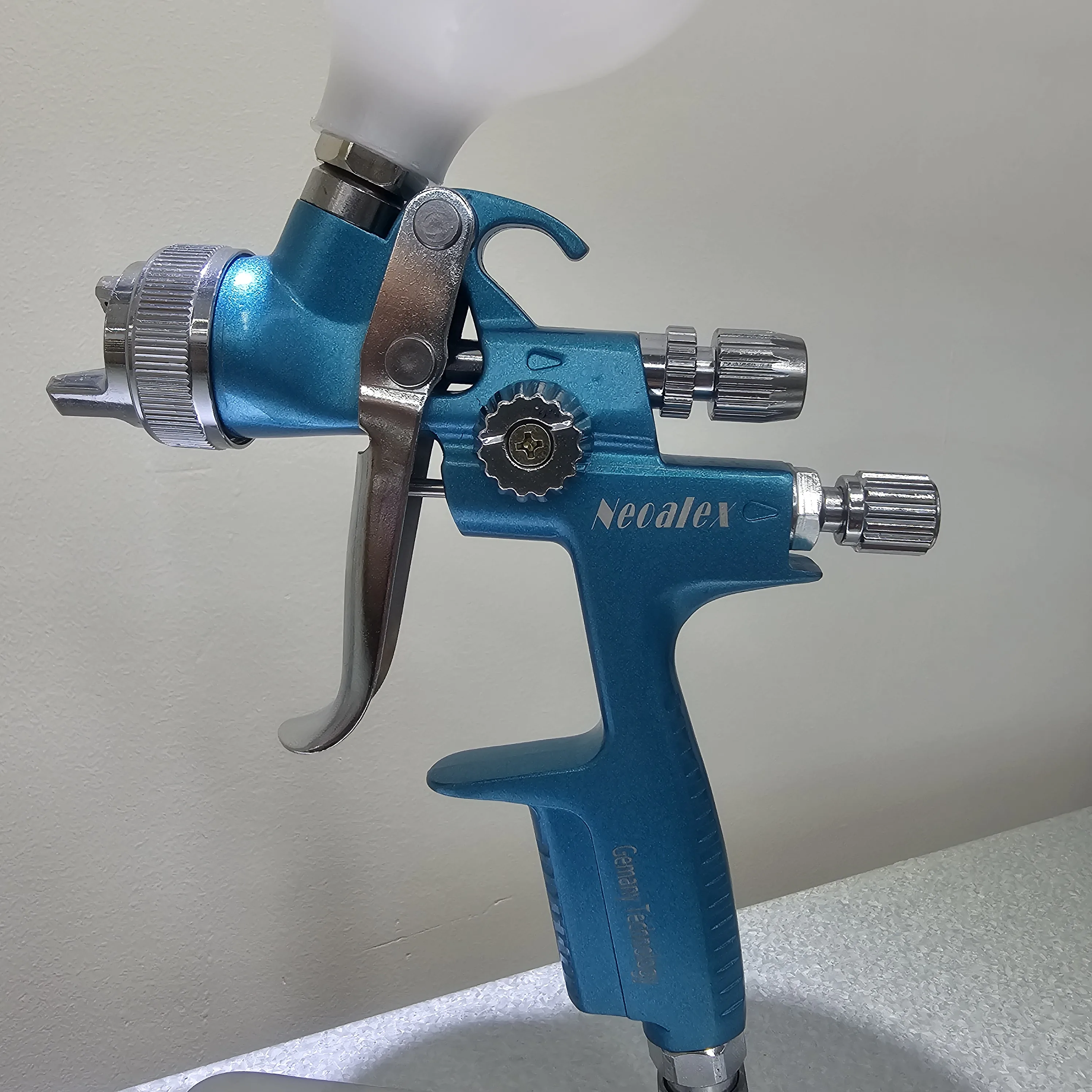 Professional Auto Paint Spray Gun Power Spray Guns for Automotive Use