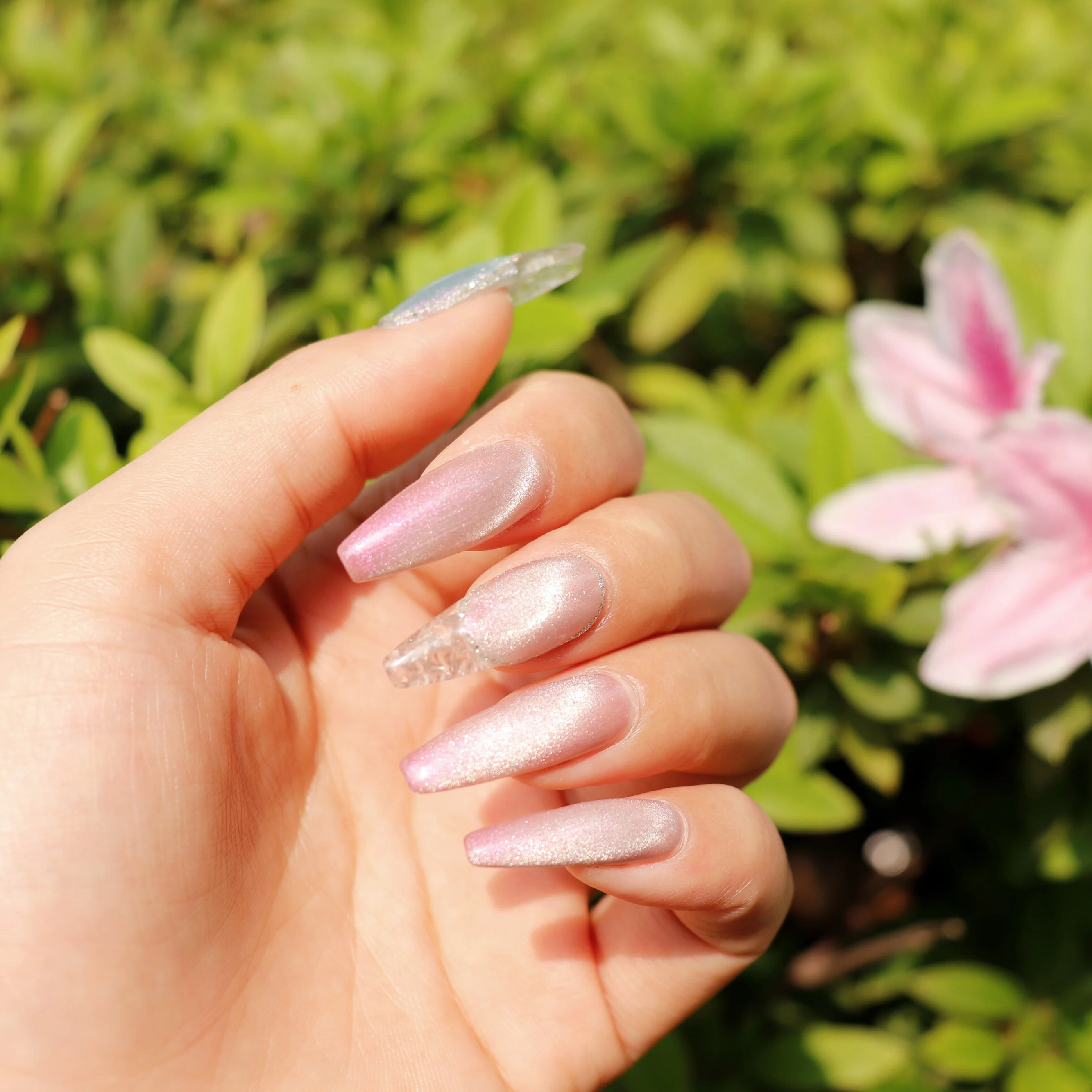 Wholesale fast shipping Soak Off Gel polish Reflective Glitter Nail Gel Polish Light Changing Spar Cat Eye UV Gel Nail Polish