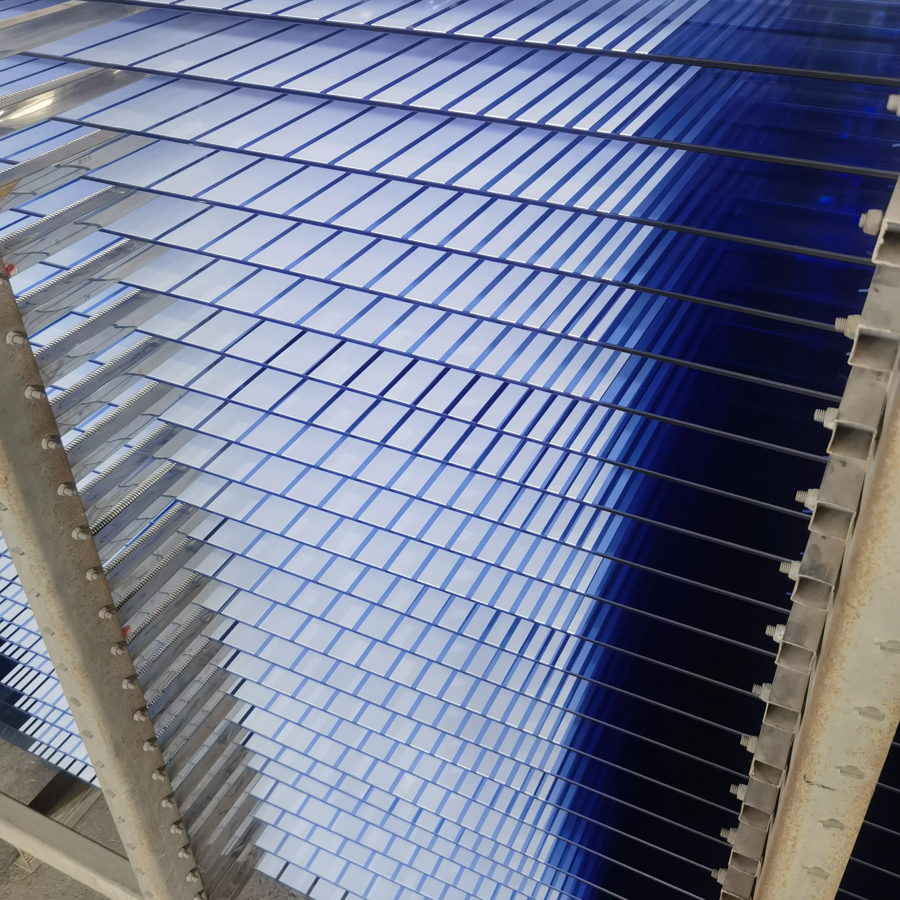 Factory Custom Size 5 6 8 10 mm Toughened Glass Tinted Tempered Glass for Shower Room