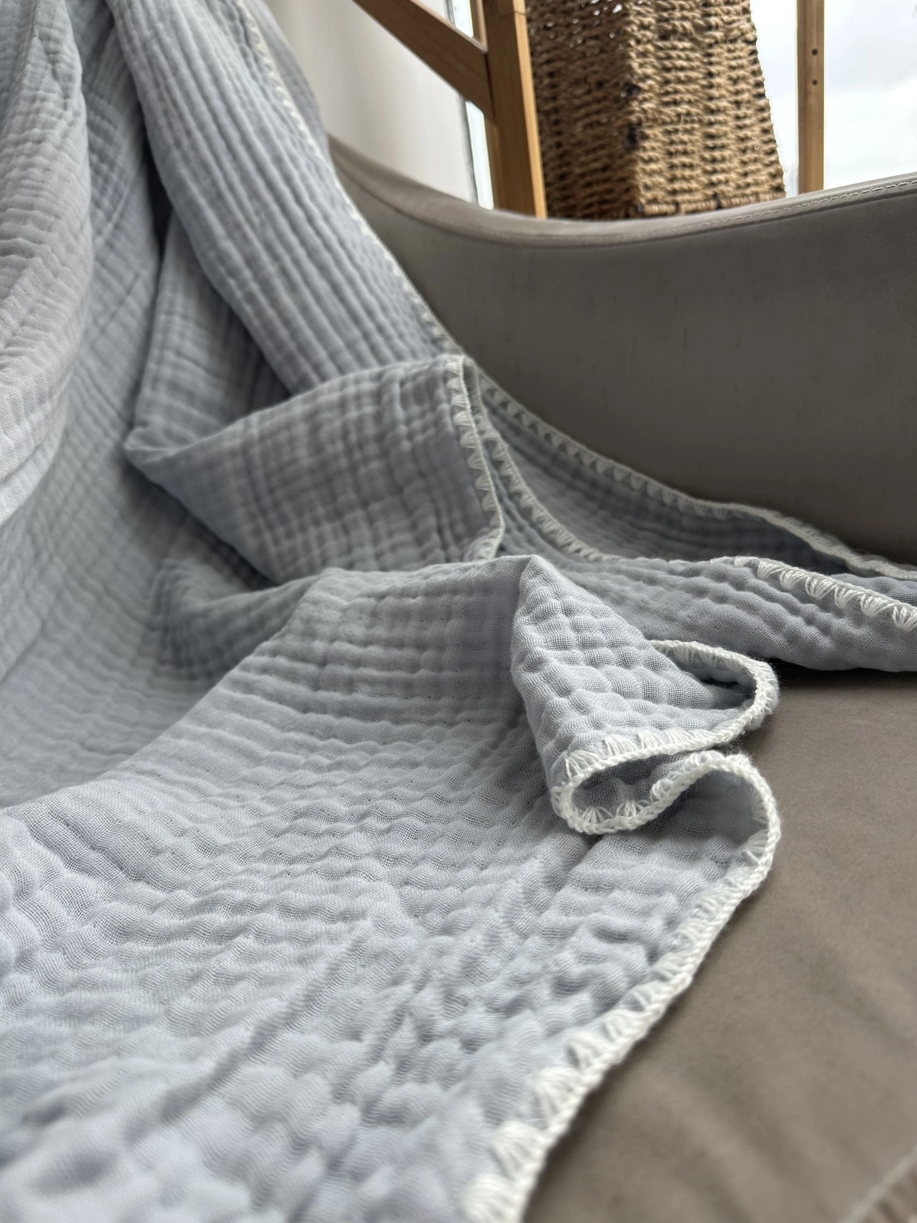 QDTEX New coming soft 100% baby muslin blankets bed cooling baby cotton gauze Blankets throw for newborns