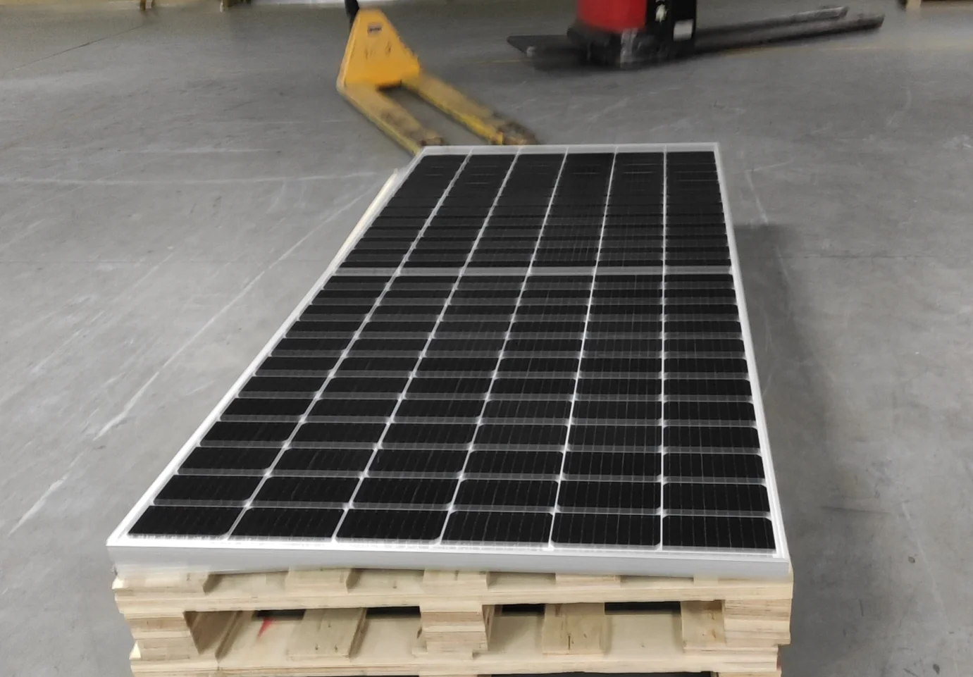 Wingosolar High Efficiency Solar Power Panels 550W Mono Solar Panel For Home Electricity