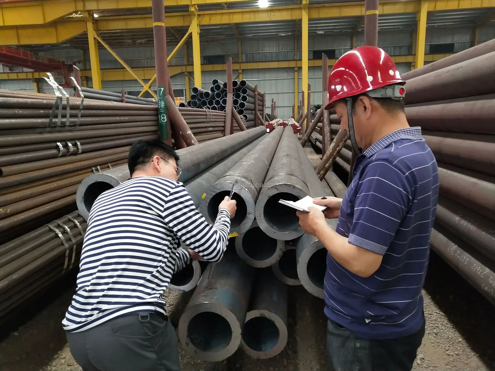 ASTM A106 Seamless Carbon Steel pipe/tube A106 Seamless carbon steel Tube/pipe Professional Manufacturer