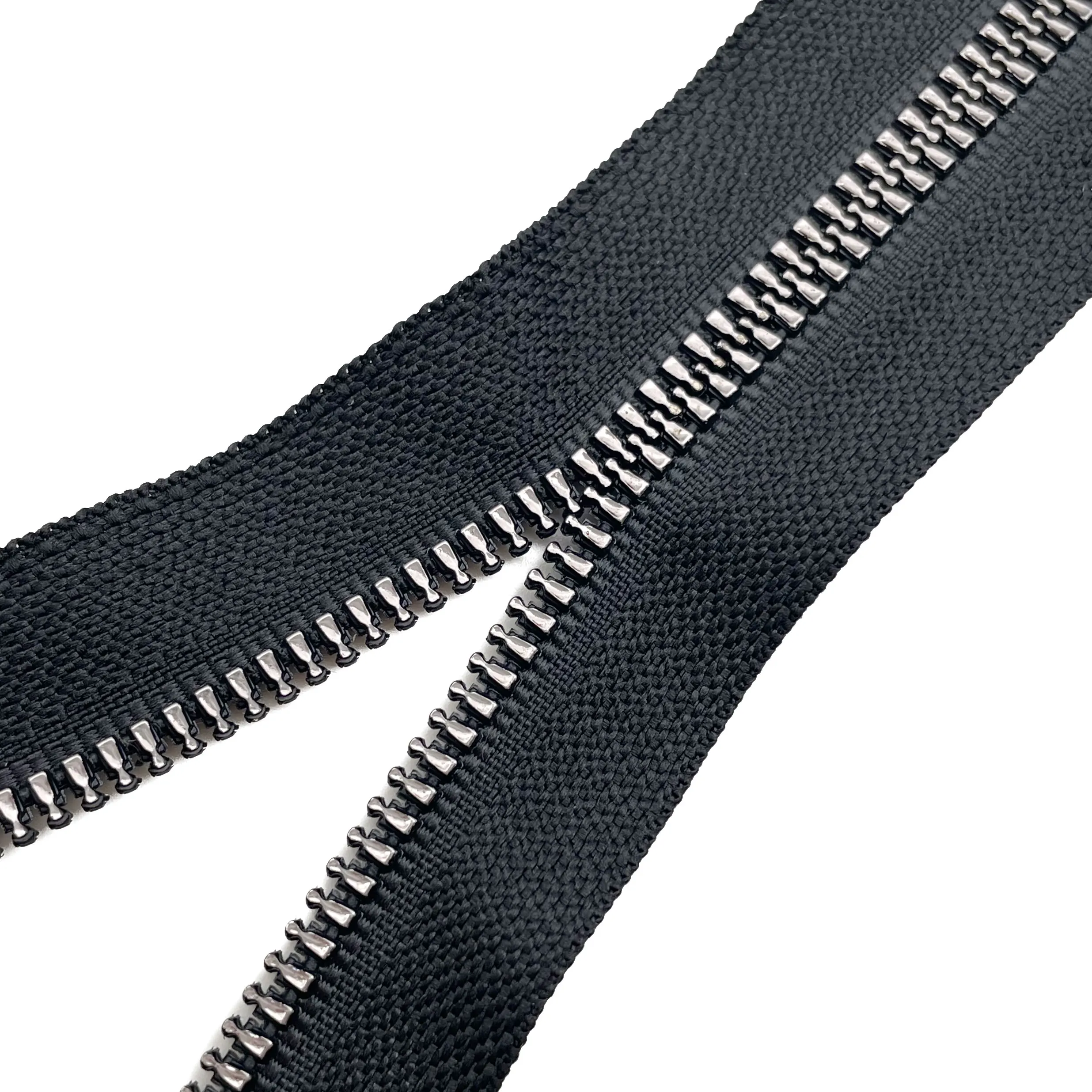 New Arrival Gun Color Resin Zipper Black Nickel Teeth Thin Style Plastic Zipper Design For Jacket