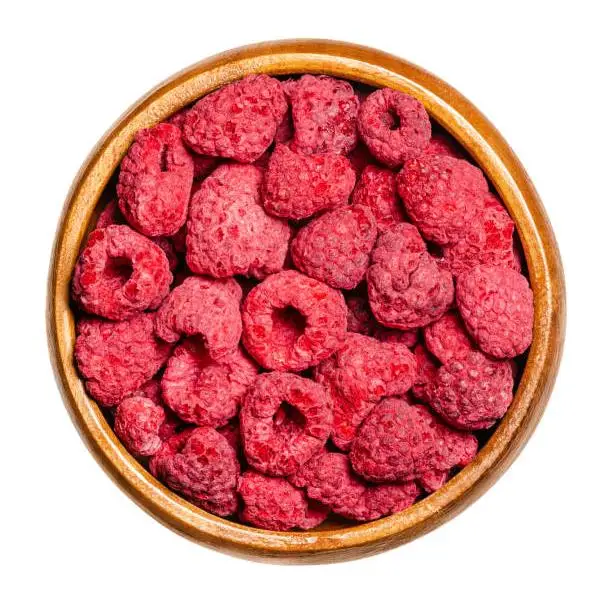 Wholesale Bulk Freeze Dried Raspberry Sweet Snack in Whole Fruit Form Vacuum Pack FD Drying Process