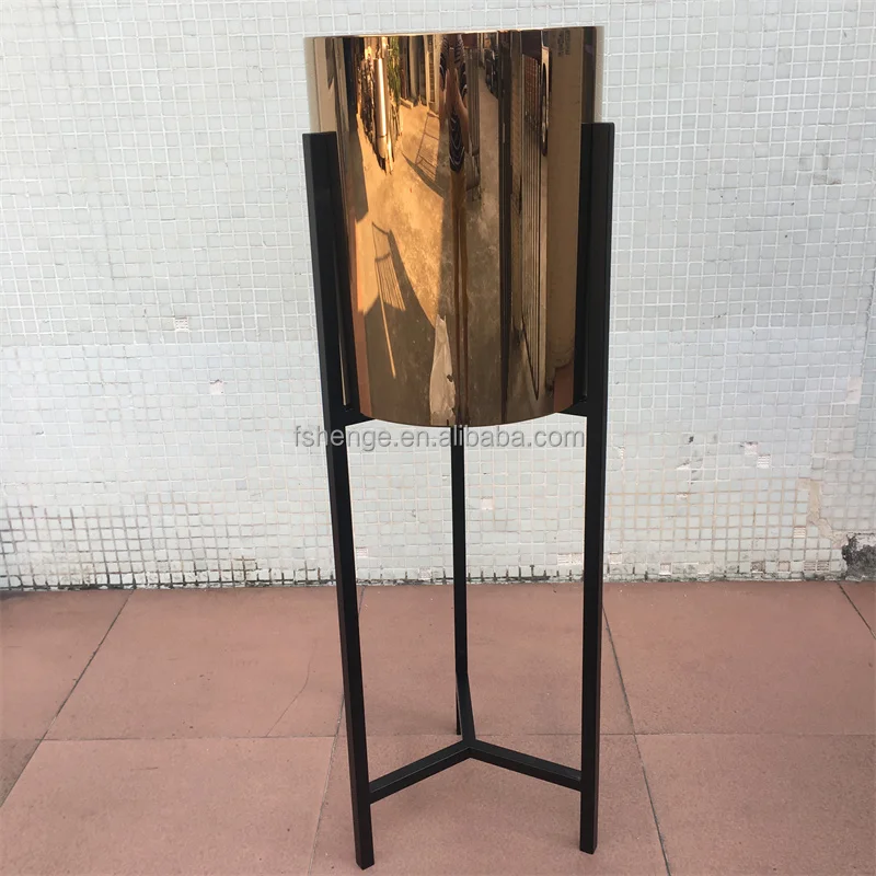 Luxury home decor tall metal floor vase 3 tier outdoor decorative gold flower pot stands
