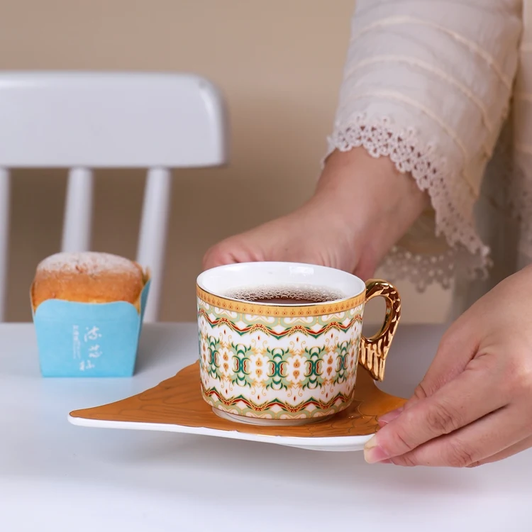 Fancy Angel Wing Ceramics Afternoon Tea Coffee Cup Suit Gold Handle Coffee Cups with Plate