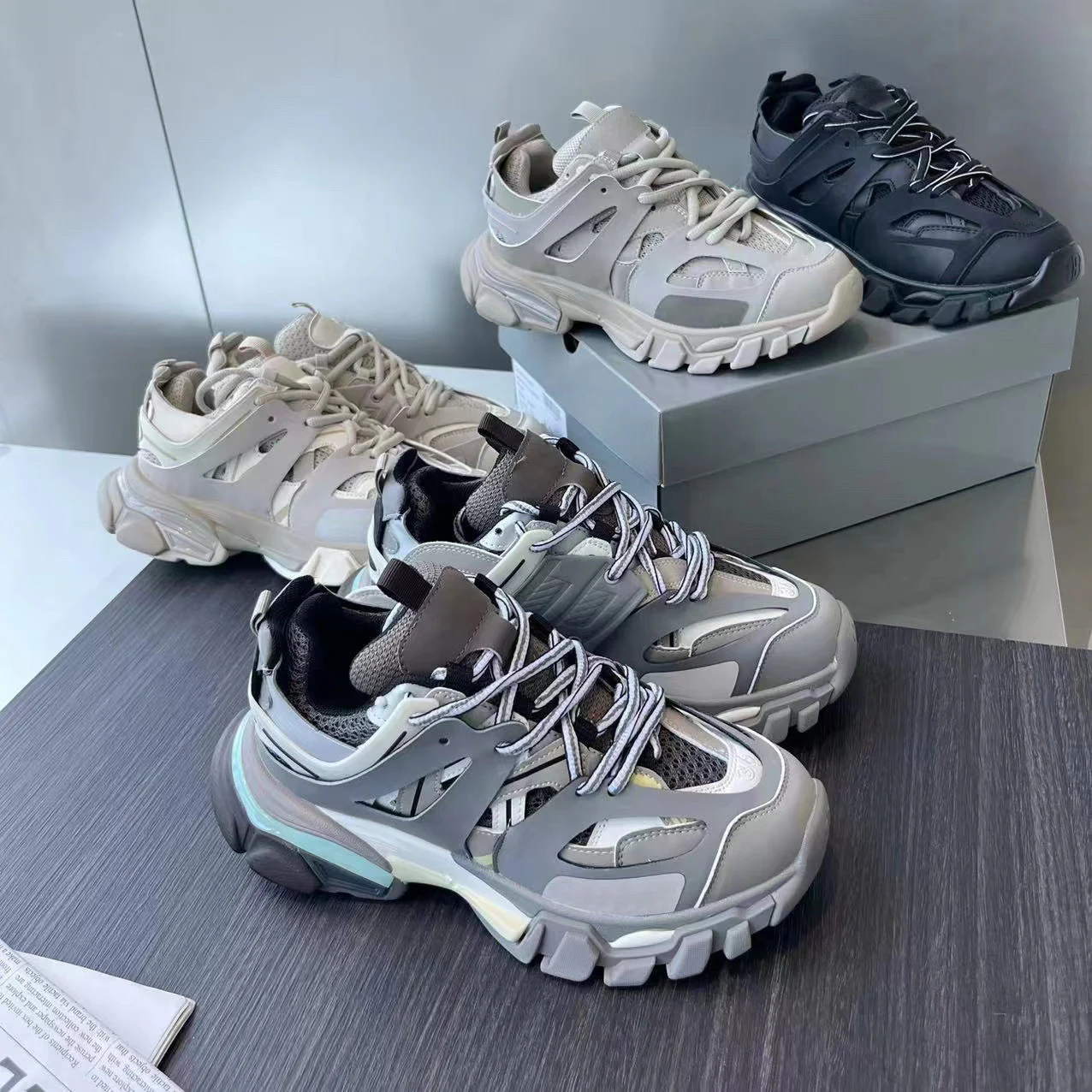 Original Luxury Brand Designer White Female Customized Logo Unisex Shoes Tennis Running Manufacturer track Sneakers