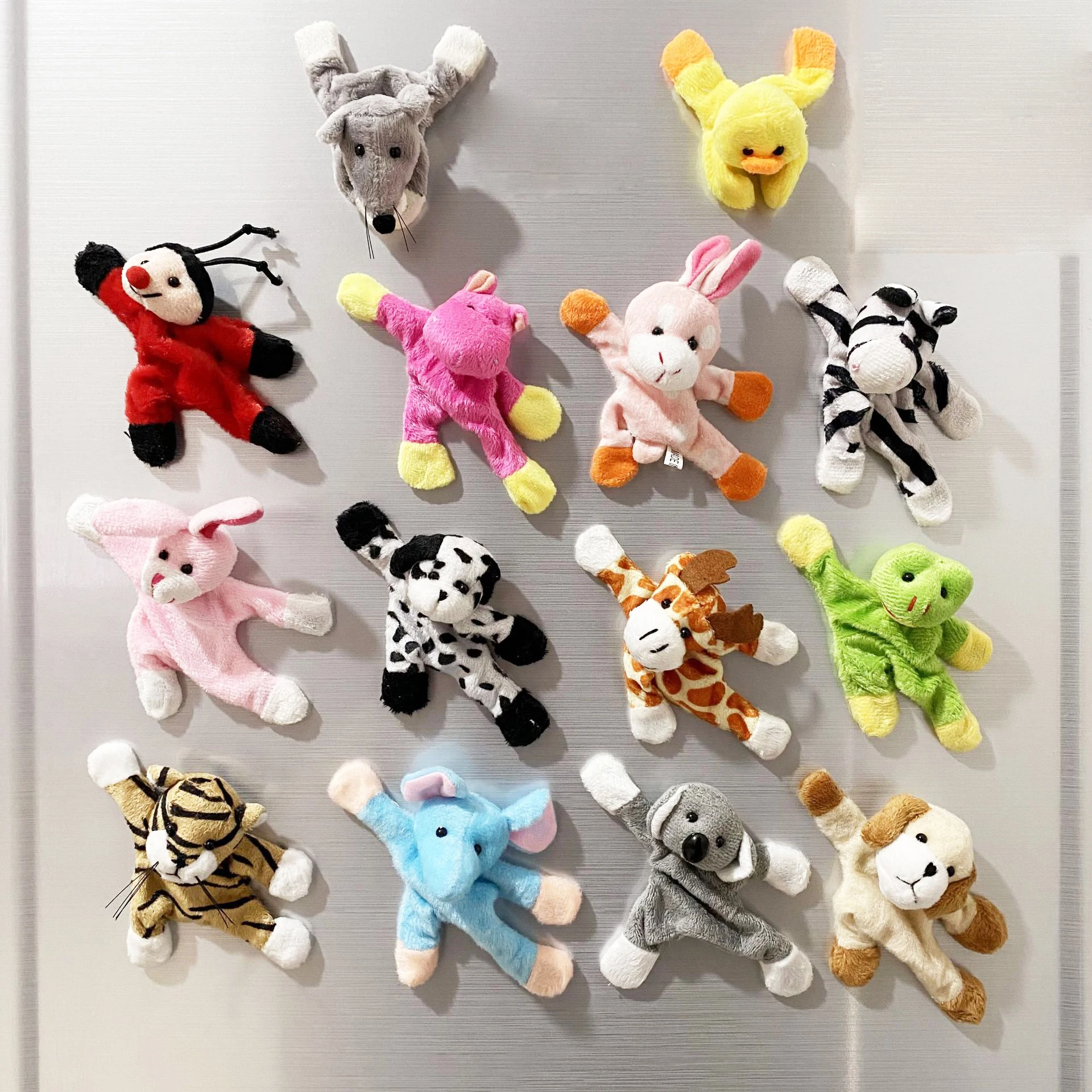 Мультяшные плюшевые животные наклейки на холодильник Милая креативная кукла мебель для дома кухня декоративные магниты