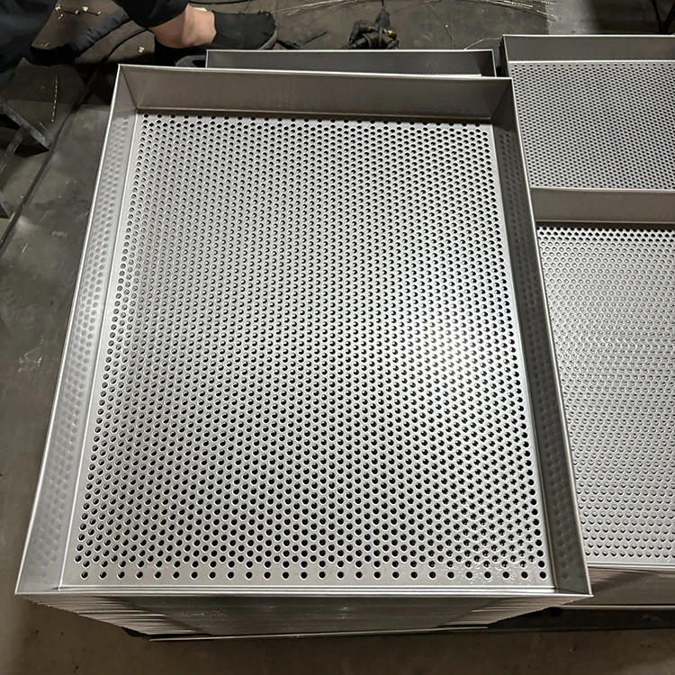 Customized High-Temperature Resistance Stainless Steel Perforated Tray Sheet Food-Grade Oven Pan for Bakery Baking Dishes & Pans