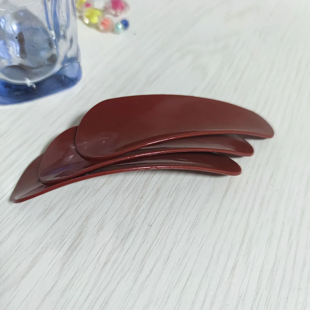 11.4cm in length Compact Portable Plastic Shoe Horn for Home Use Convenient for Shoe Lifting and Extraction