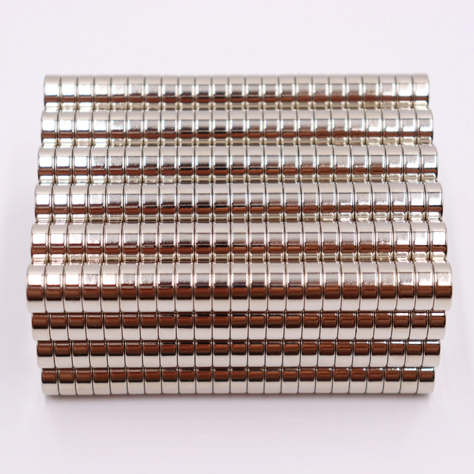 Заводская поставка сверхпрочные N35 N42 N52 Редкоземельные неодимовые магниты с никелевым покрытием