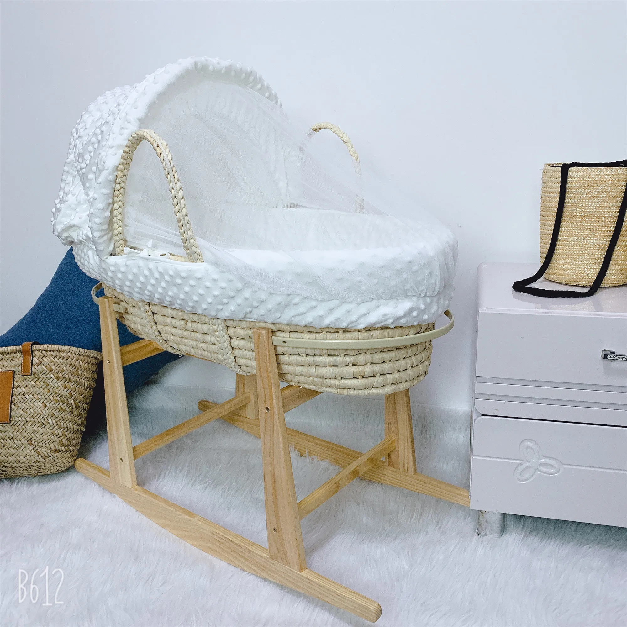 Maize / corn husk Moses basket  factory