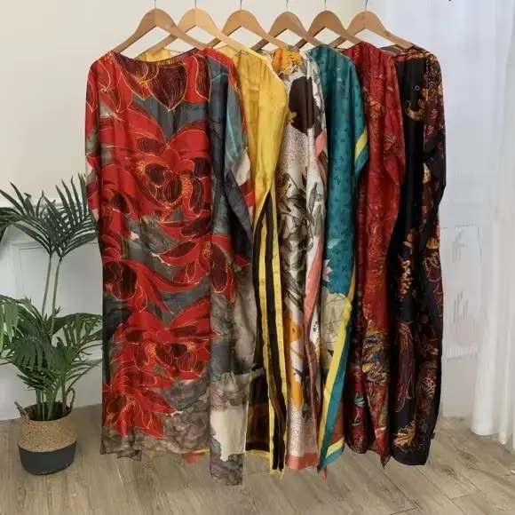 Hot Selling African Big Size Loose Silk Printed Kaftans Muslim Long Dresses Robes Luxury Branded Silk Dressing Gowns For Women