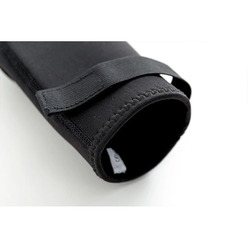 Fashion design neoprene diving socks with adjustable elastic straps anti-slip wetsuit boots keep warm