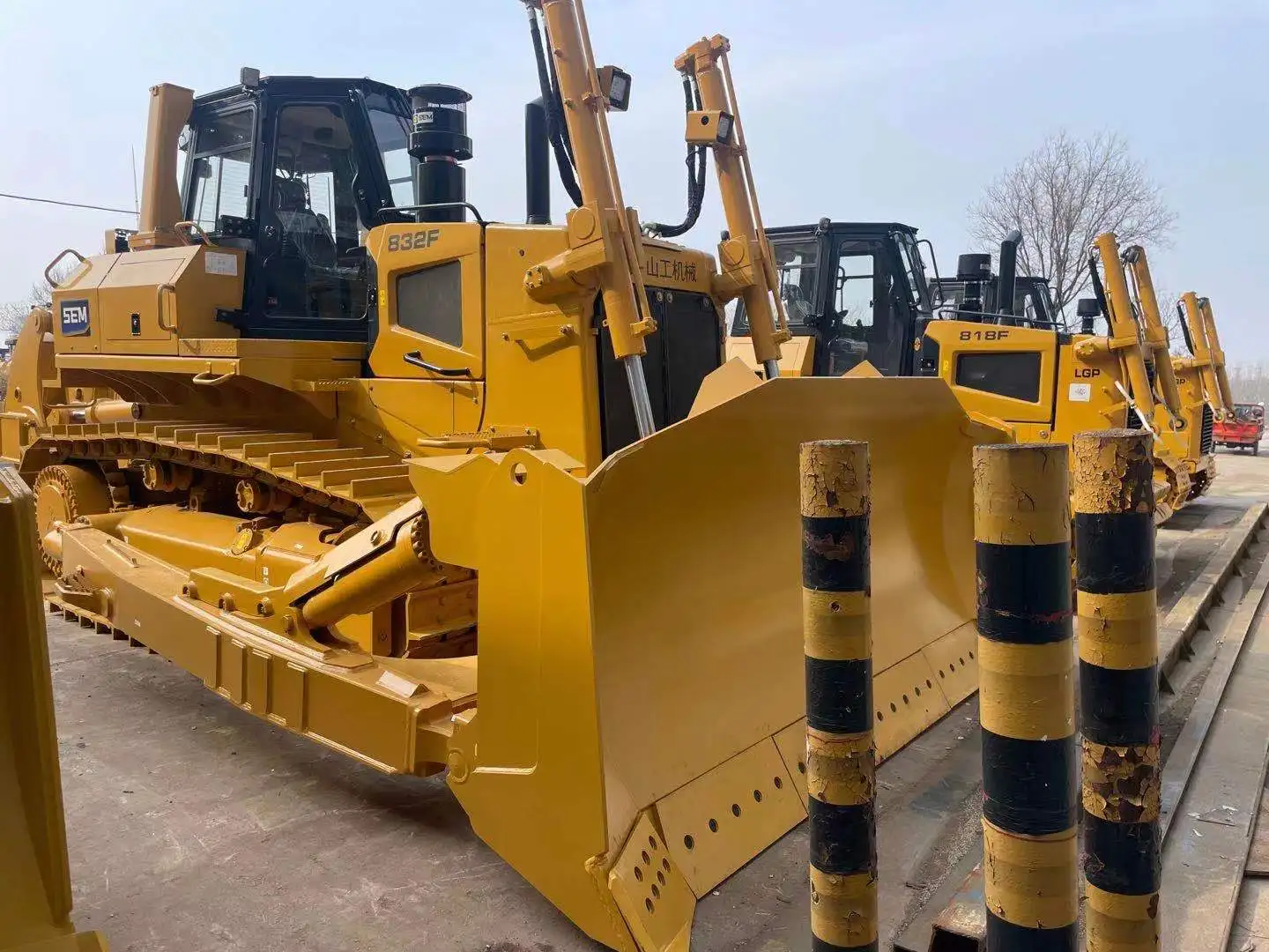 Мощный бульдозер мощностью 320HP гусеничный Sem832f для строительства шахтерской плотины по заводской цене