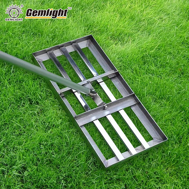 Galvanized Metal Lawn Leveling Hand Tool Wide Stainless Steel Lawn Leveling Rake for Golf Course