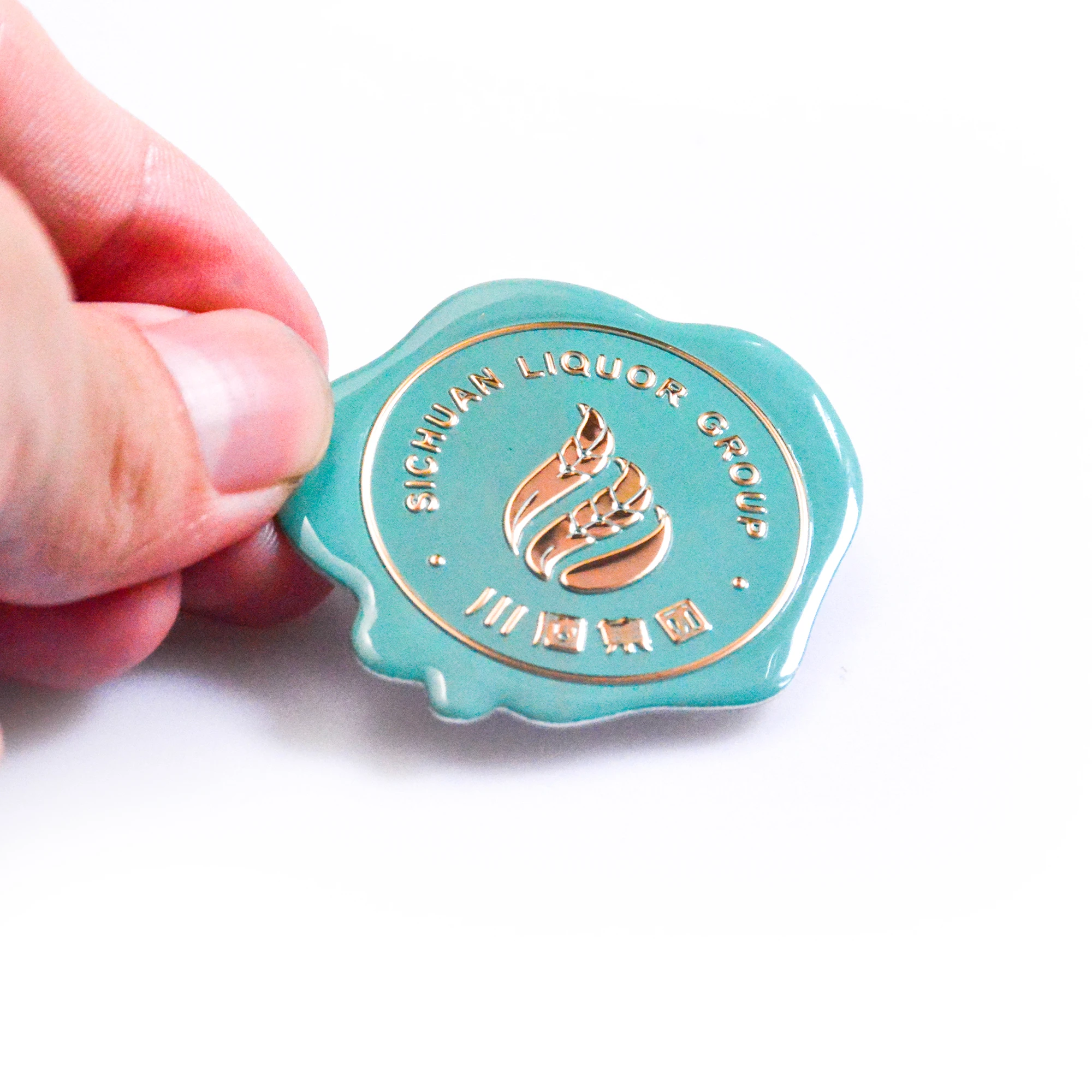 Рельефная алюминиевая именная этикетка для флакона духов