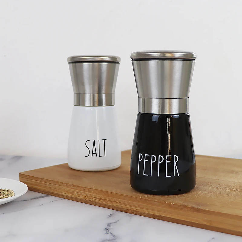 Wholesale Luxury 160ml Black White Salt and Pepper Grinder Set Seasoning Bottles