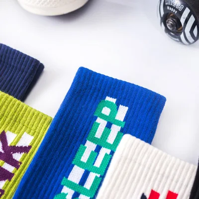 Casual custom mens socks colorful fashion dress socks cotton crew male street basketball sports socks