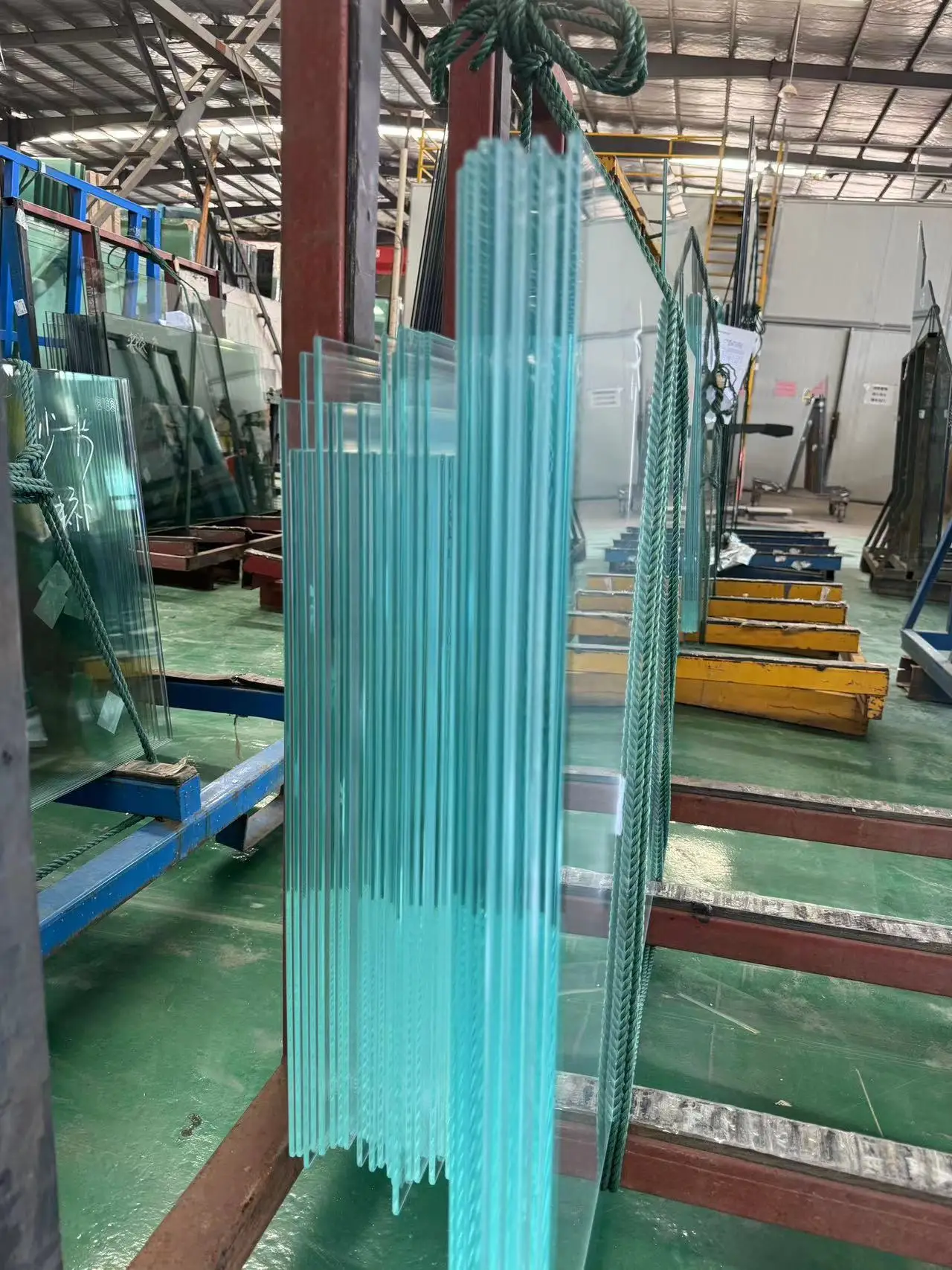 19mm ultra white low iron glass  ultra white 10mm tempered glass ultra clear glass