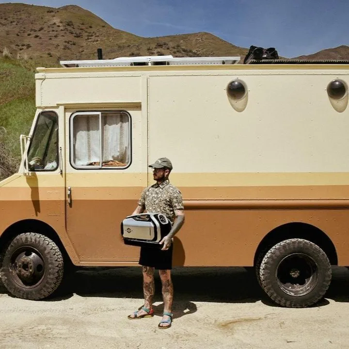 2300BTU Mini Portable Air Conditioner Energy Saving Camping Solar air conditioner for Tent Truck