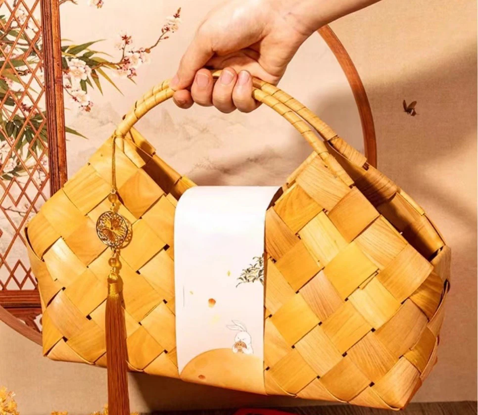 Chinese wood chips creative bamboo mooncake with high-grade hand gift bamboo basket packaging gift box